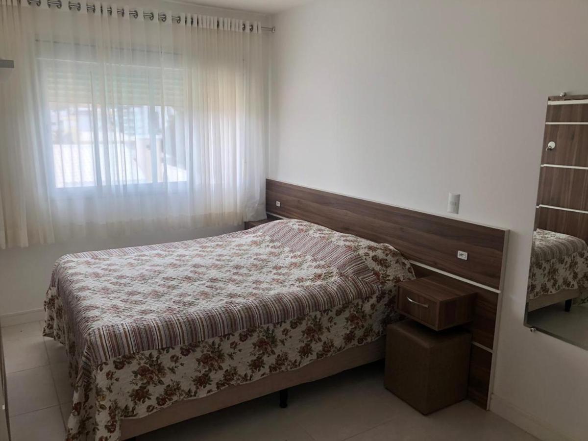 Lindo Apartamento Praia De Palmas Lejlighed Governador Celso Ramos Eksteriør billede